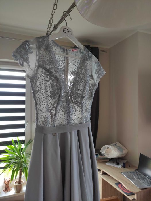 Sukienka damska elegancka roz. 36