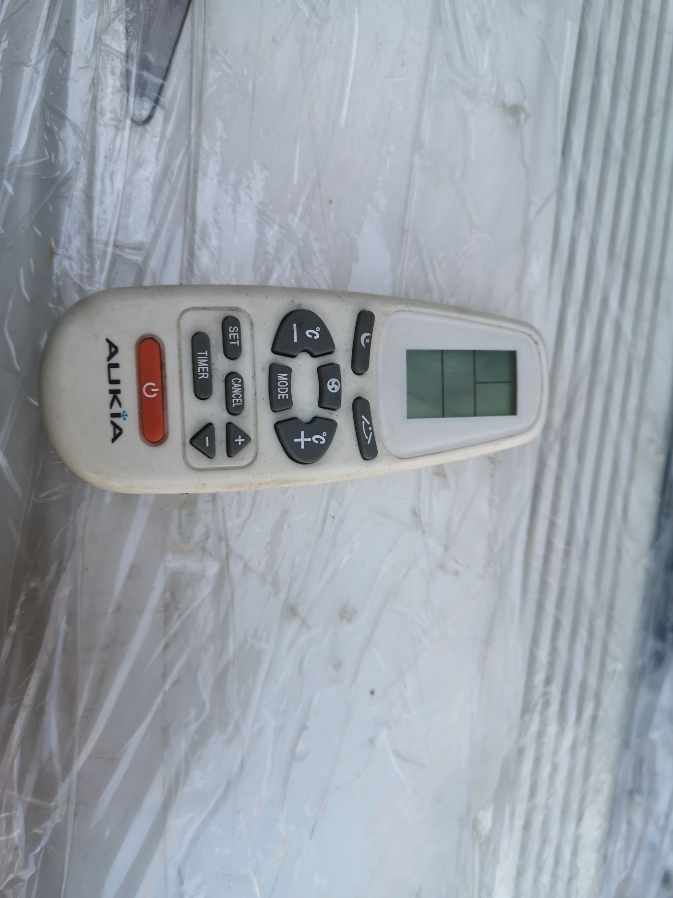 Klimatyzacja aukia Asw-h18b4 z funkcja grzania