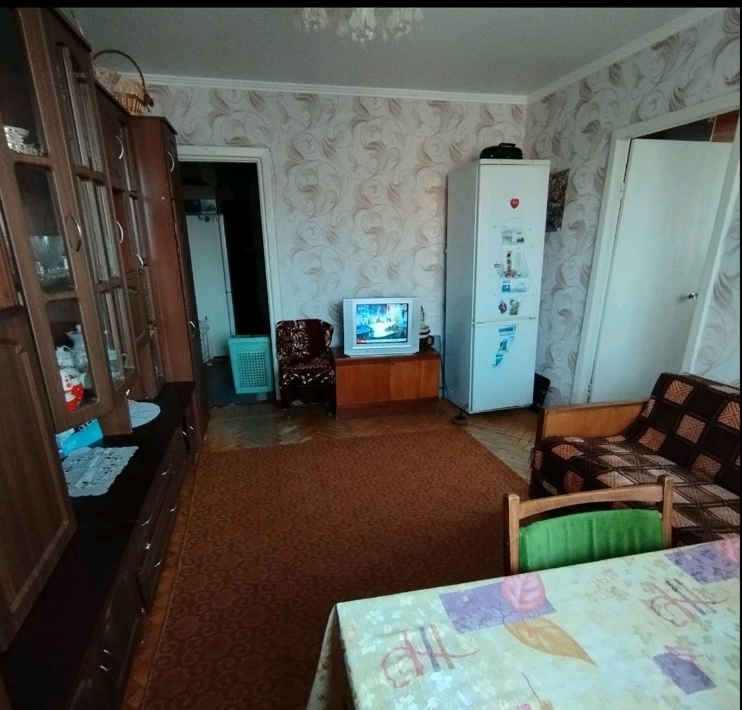 3 кімнатна на Роменській