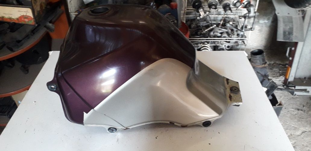 Honda transalp 600 zbiornik bak