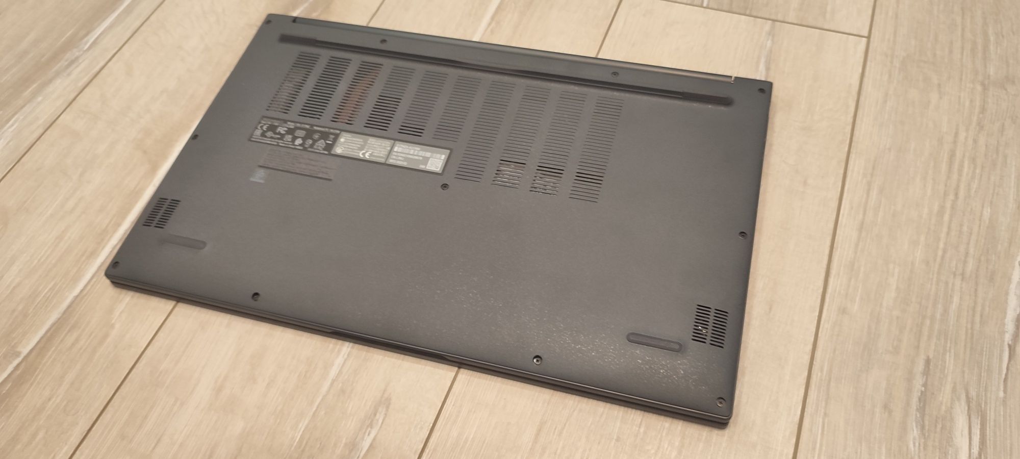 Asus Vivobook s15 - i5 1235u/16gb/512ssd