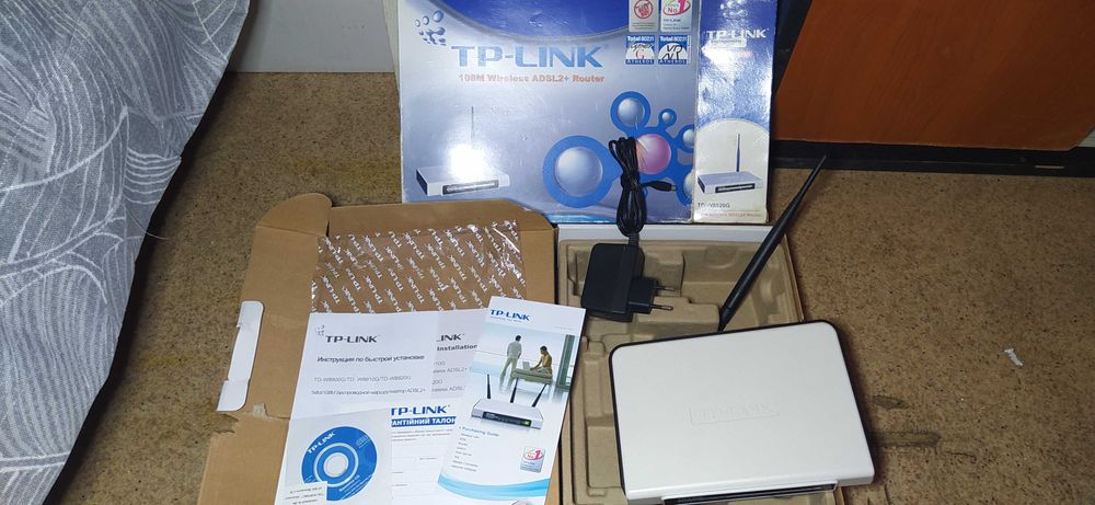Модем роутер TP-LINK ADSL2 WiFi модель TD-W8920G 108М съёмная антенна