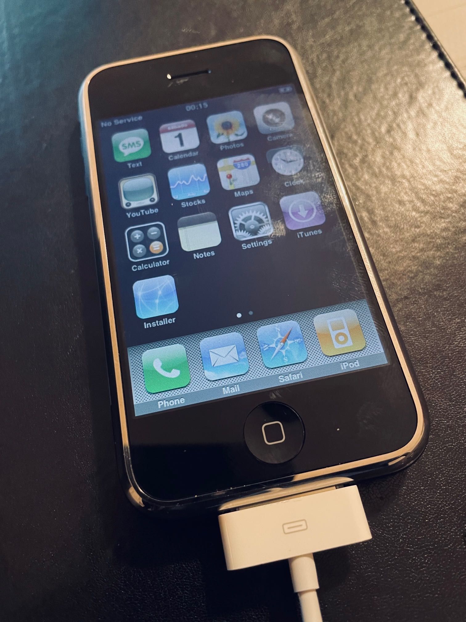 IPHONE 2007 First Generation 16GB Black RARO