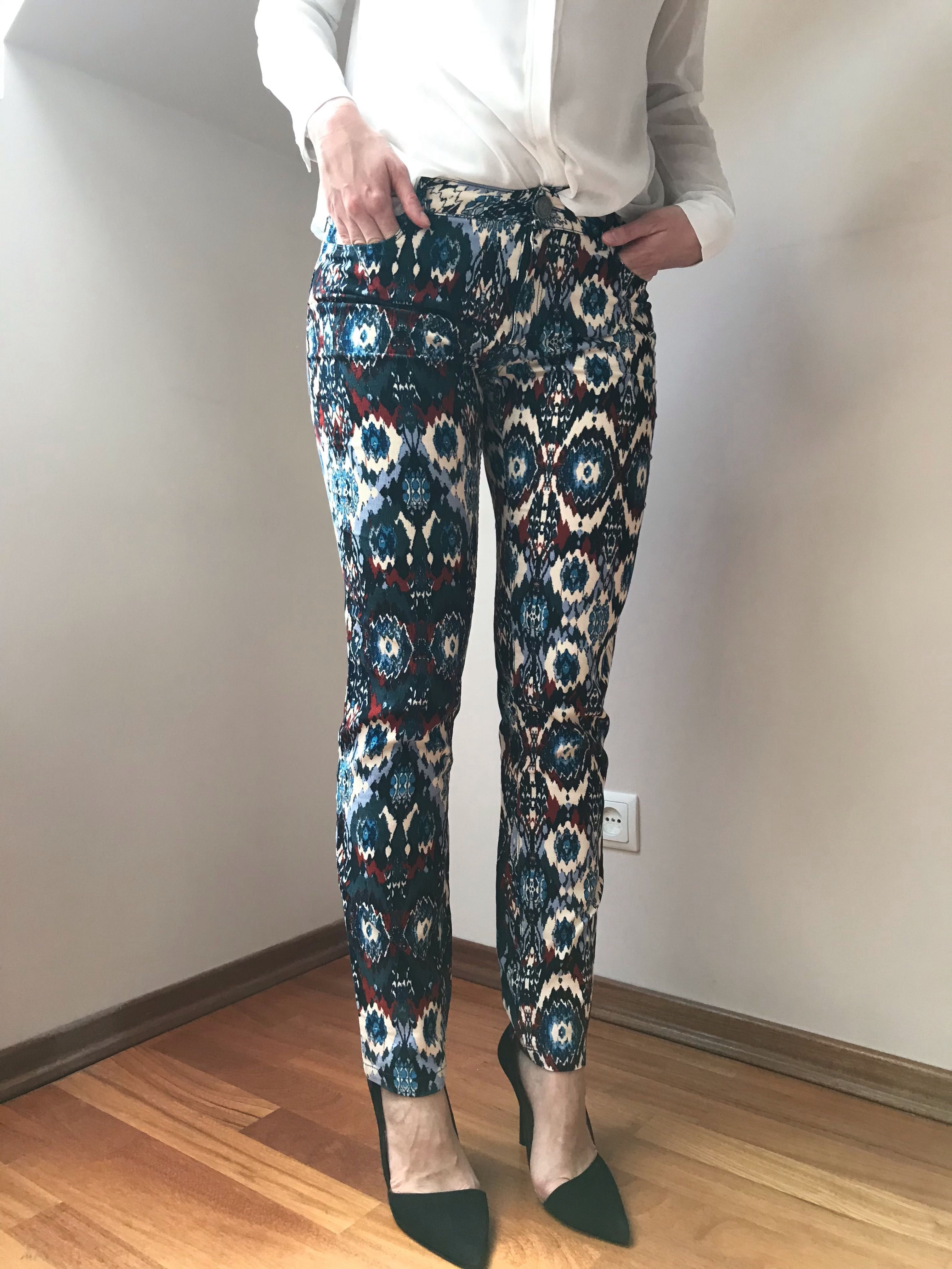 Zara spodnie w azteckie wzory M