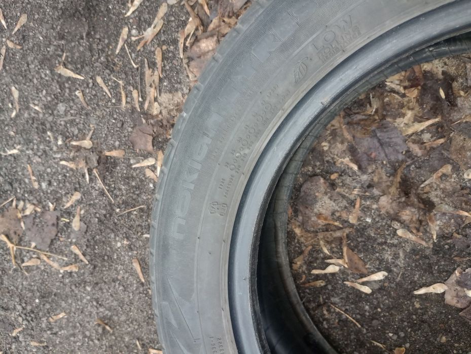 Продам зимние шины размер 205/55/R16