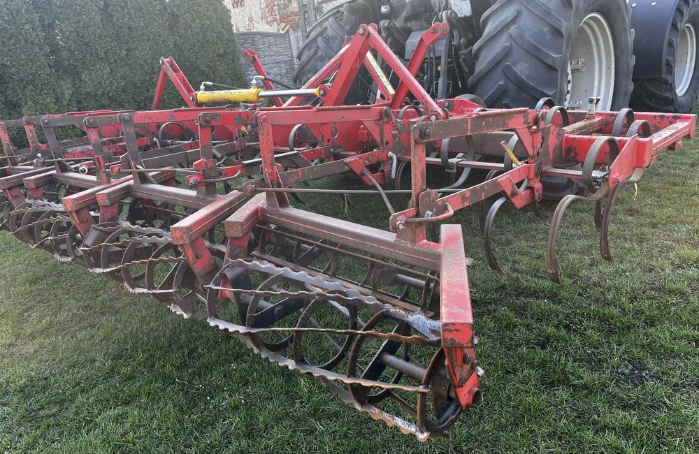 Agregat uprawowy 4,40m, hydraulicznie rozkladany.
