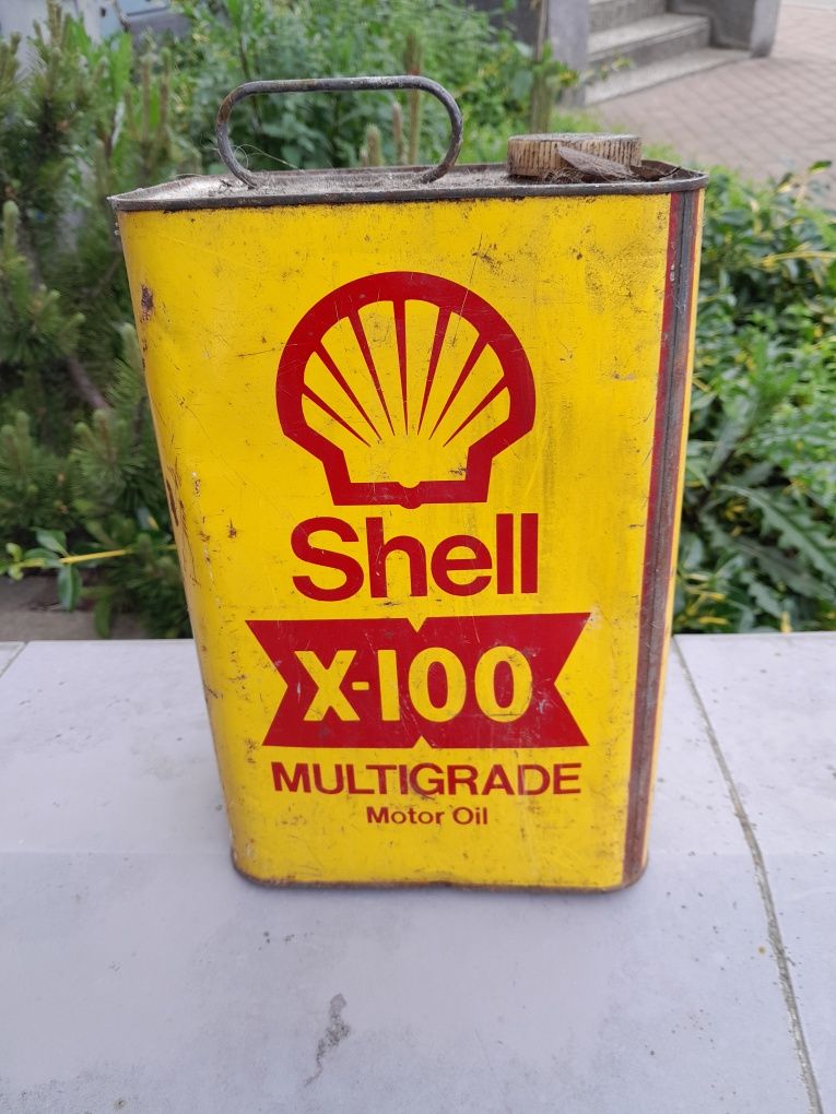 Stara puszka po olej shell X-100