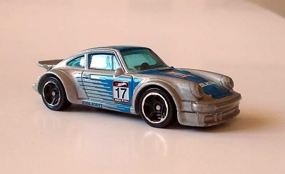 Hot Wheels - Porsche 934 Turbo RSR, 2016