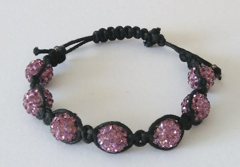 Pulseira shamballa disponível em várias cores, ajustavel