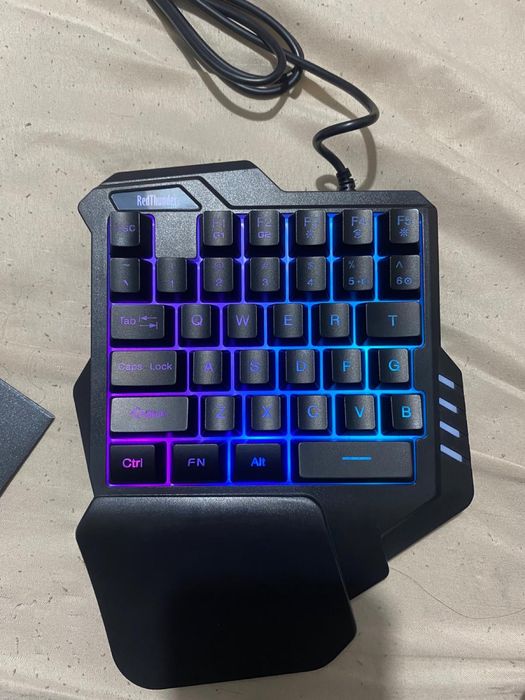 NUNCA USADO: RedThunder G30 Teclado mecânico RGB para jogos