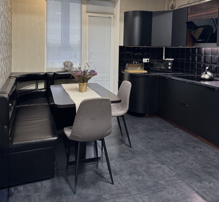 Подобово 2к Фастівська-Енгельхольм! Інвектор Є інші варіанти Вільна