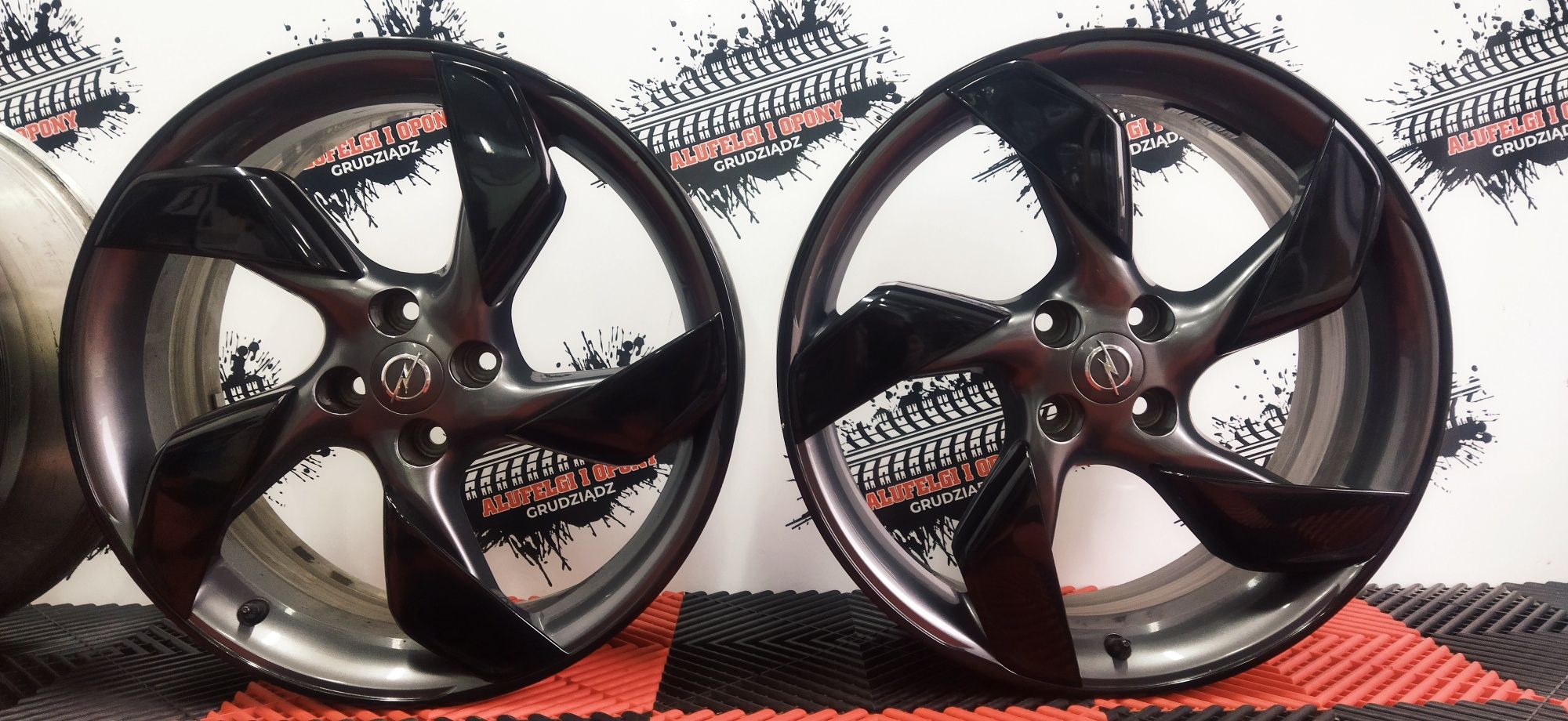 Alufelgi Opel OEM 18" 4x100 7.5jx18H2 ET47 Corsa Adam OPC Czujniki