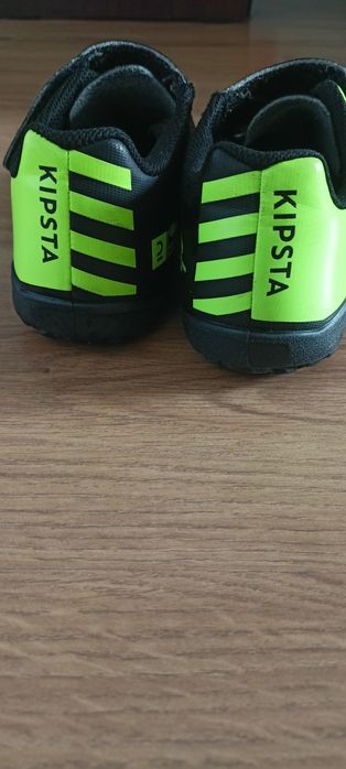 Buty piłkarskie dziecięce turf kipsta 100 rozmiar 34
