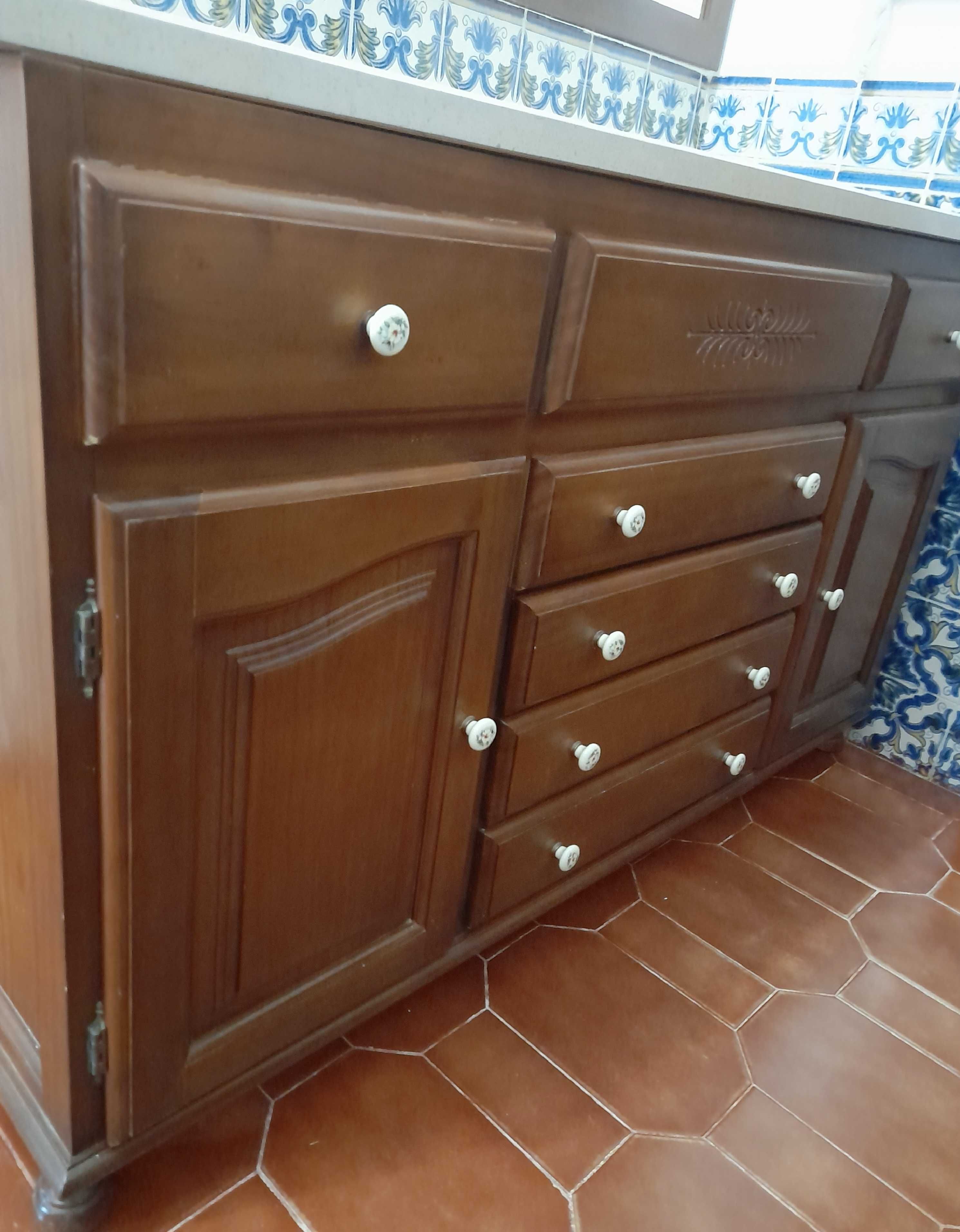 Movel WC com Espelho  em  muito bom estado