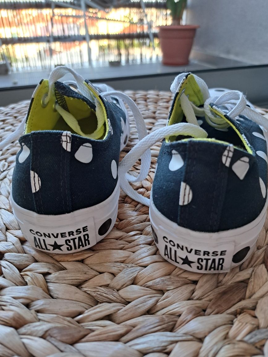 Tenis All Star edição limitada com bolas