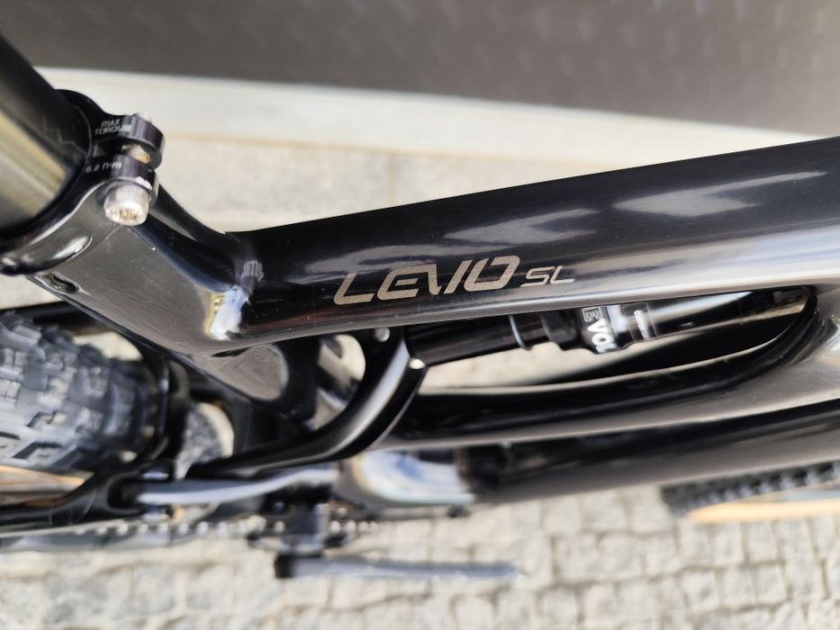 Bicicleta specialized turbo levo SL