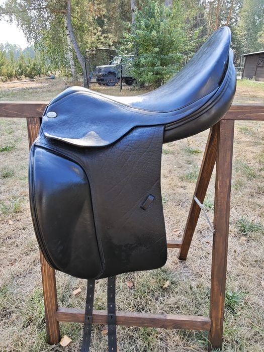 Siodło ujeżdzeniowe Jaguar 17 M