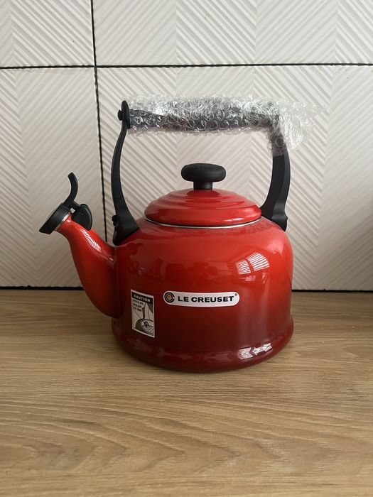 Czajnik Le Creuset Traditional Wiśniowy 2,1L