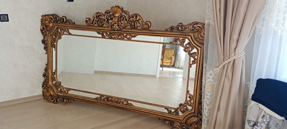 Продається дзеркало старовинне широна 2м. Висота 120 деталі по телефон