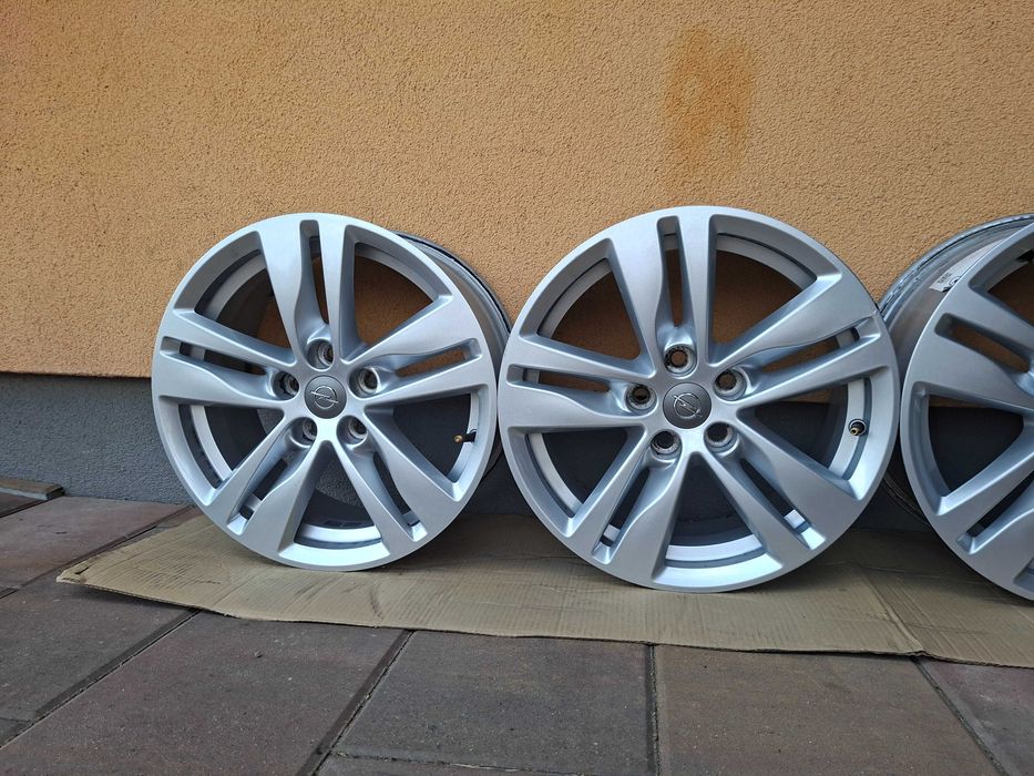 Alu Felgi Aluminiowe 5x105 16 Cali Opel Astra J K Mokka Chevrolet