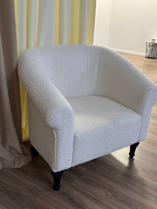 Продам крісло мʼяке в чудовому стані