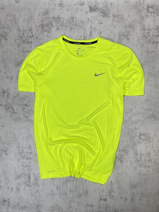 Яскрава Nike Dri-FIT Running: Ультралегка, Дихаюча, Неонова