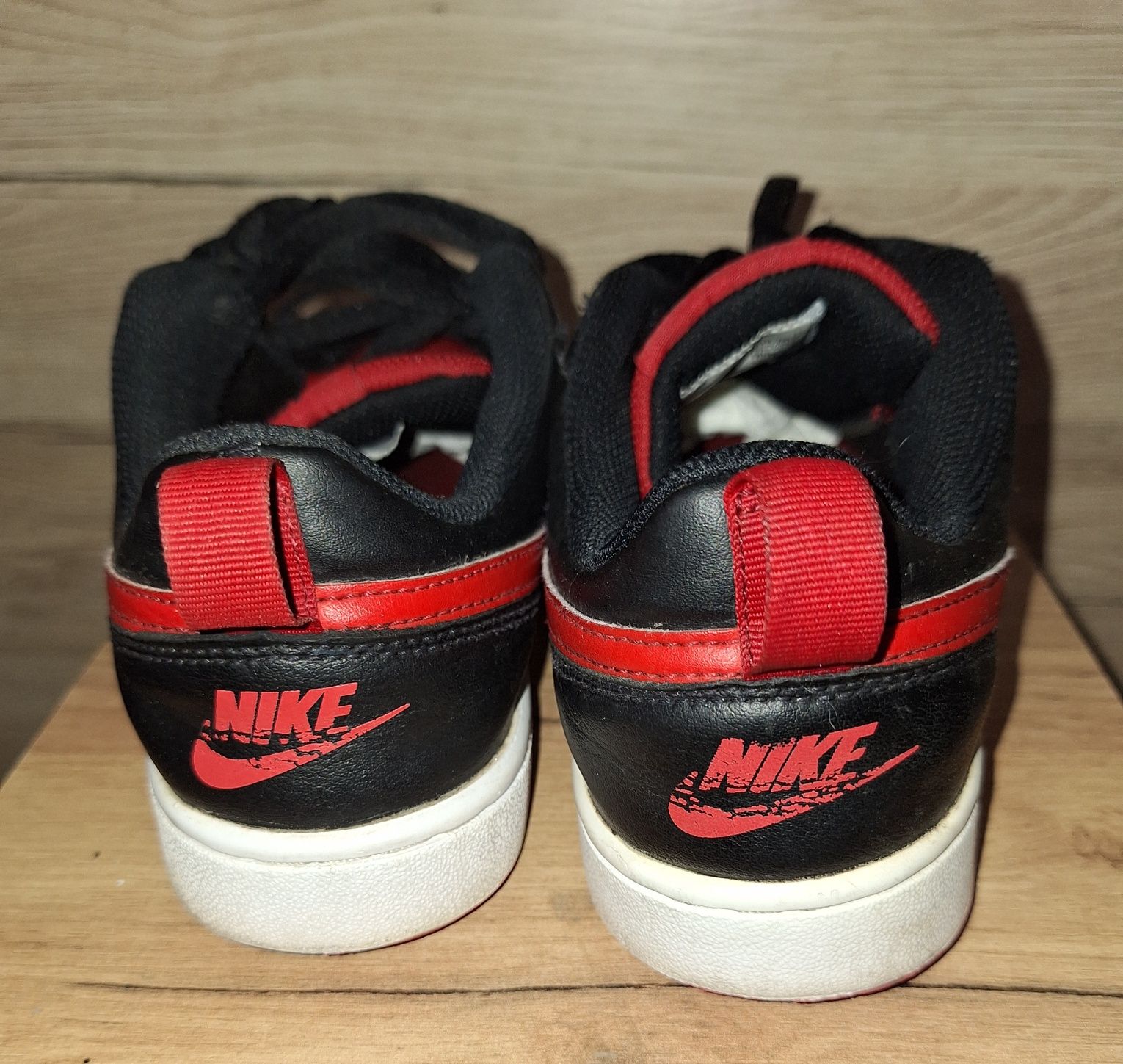 Sneakersy niskie. Nike 39
