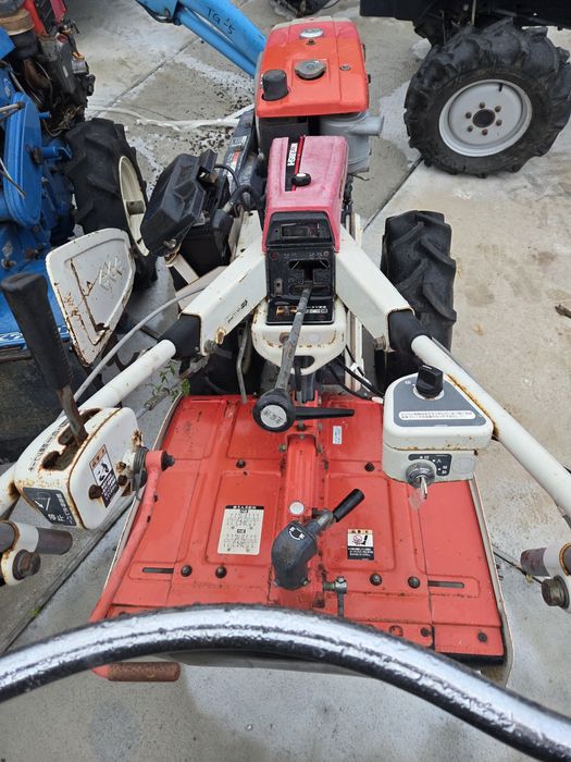 Glebogryzarka spalinowa dziki Mitsubishi MR701 diesel