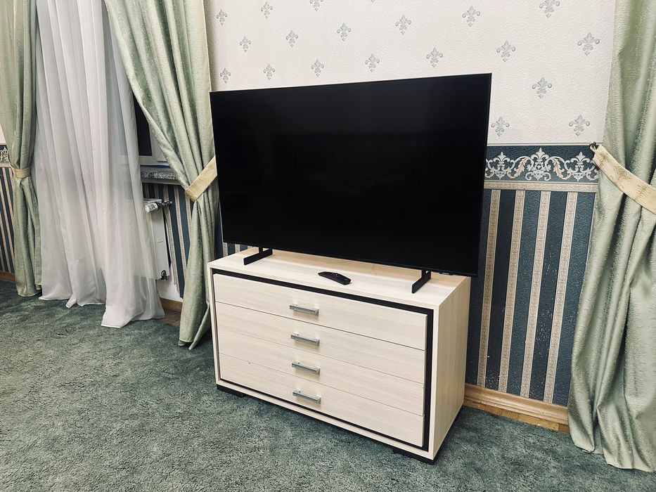 Samsung 4к смарт тв 50 дюймів 23 рік.