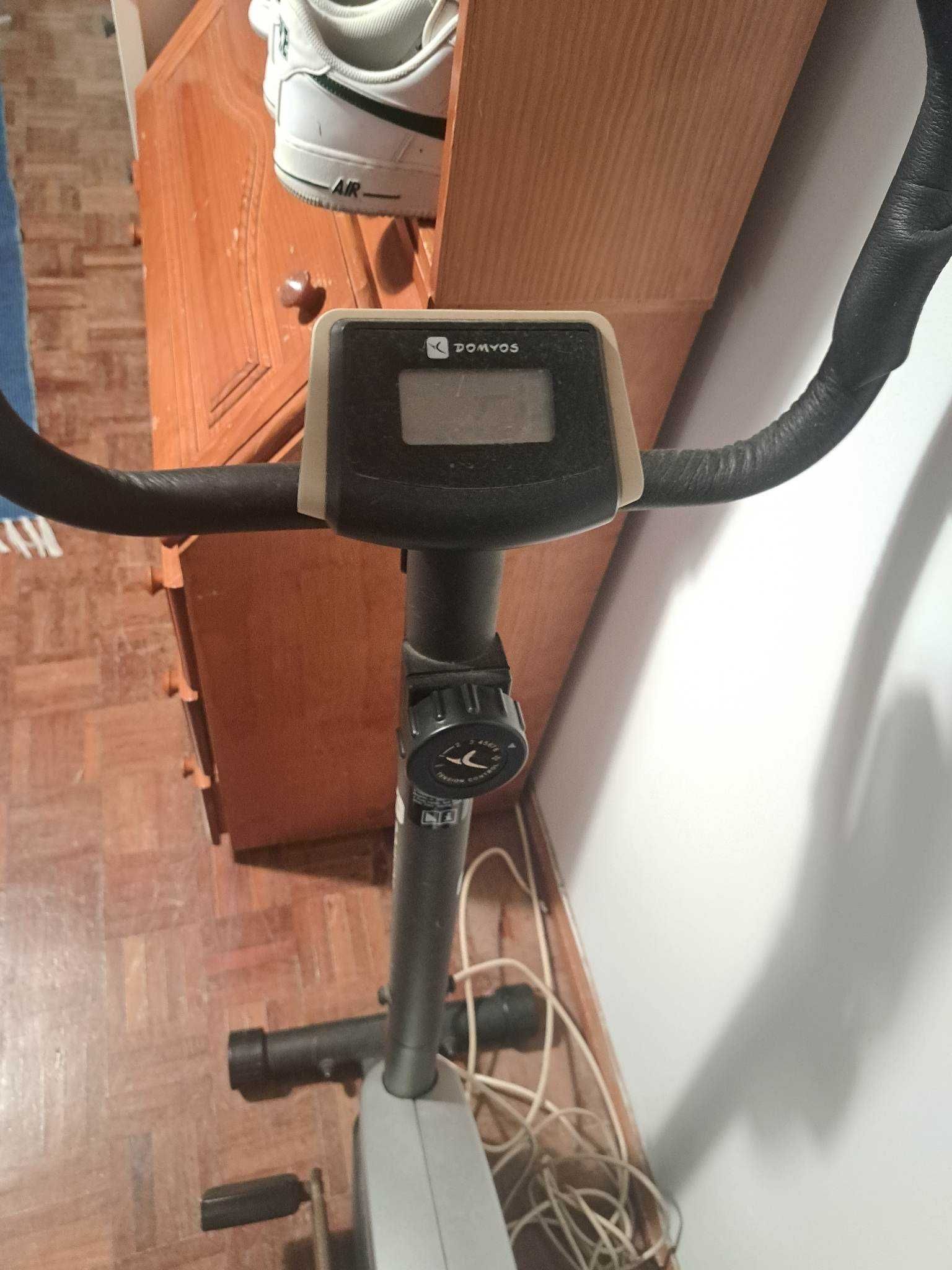 bicicleta estatica para treinar em casa