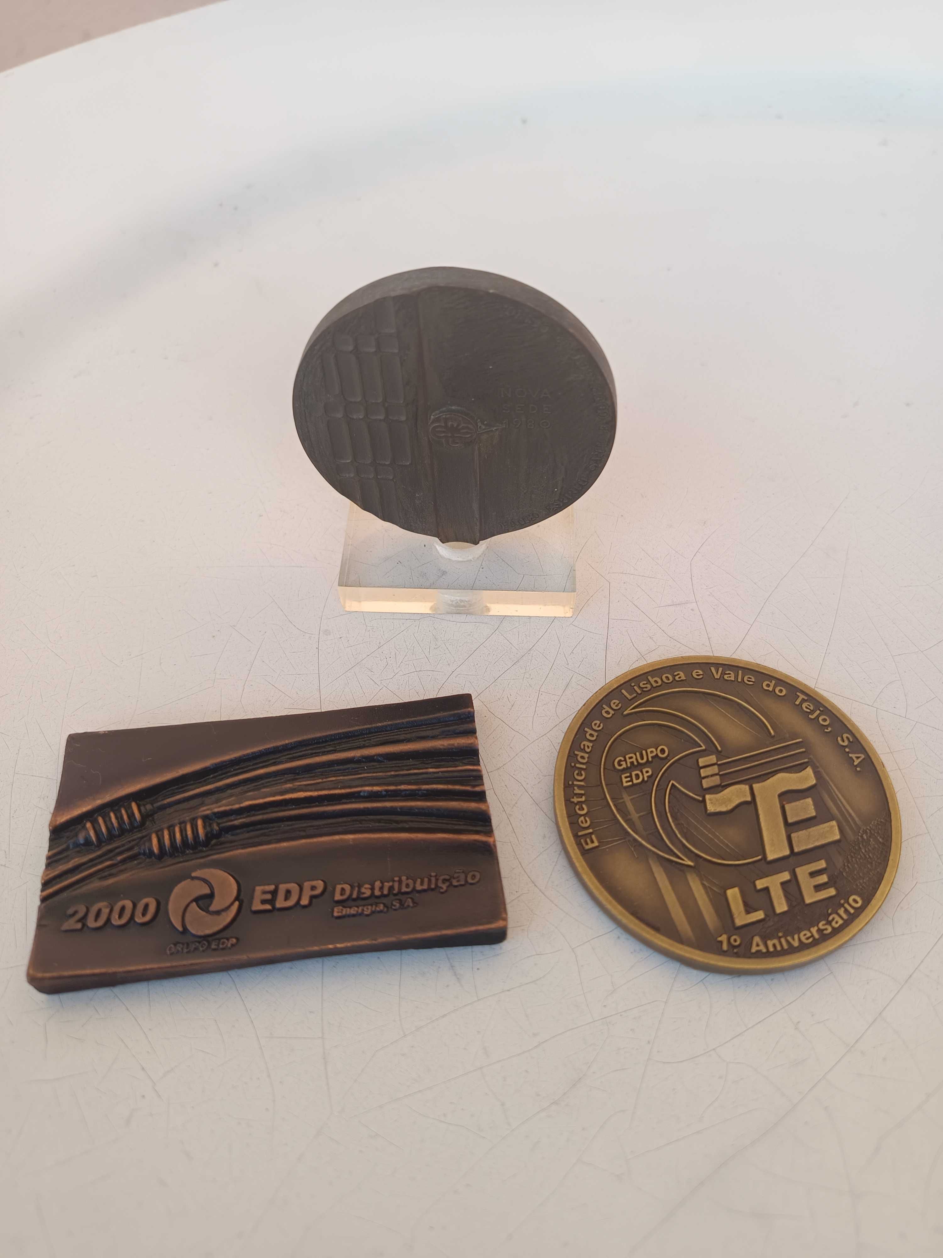 Medalhas comemorativas em bronze