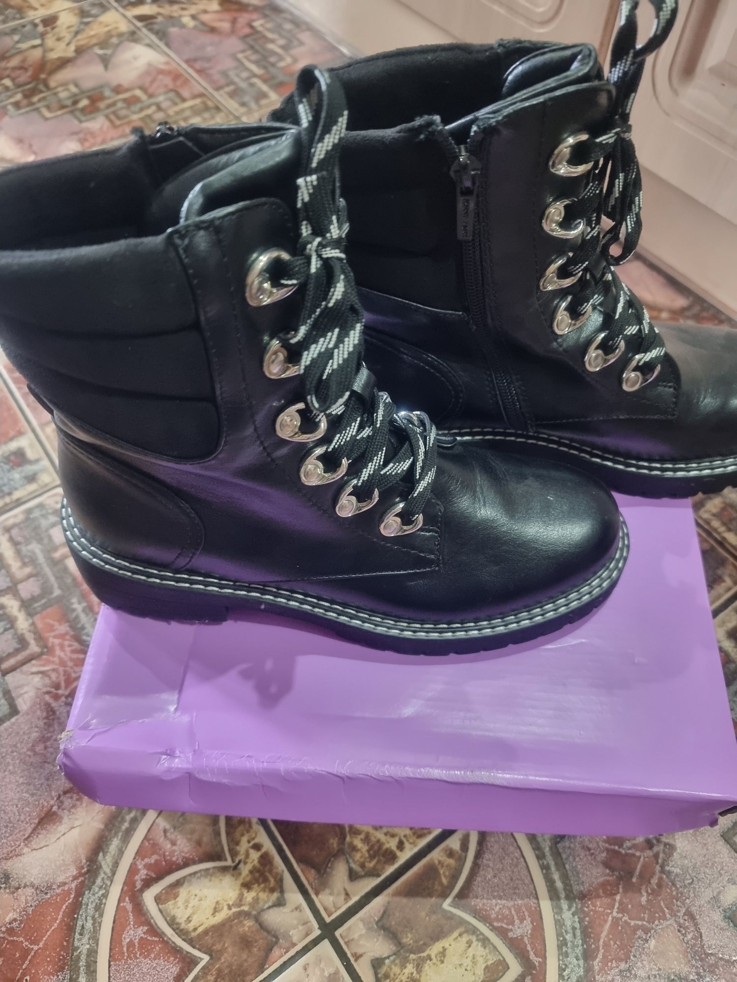Buty zimowe damskie  ccc
