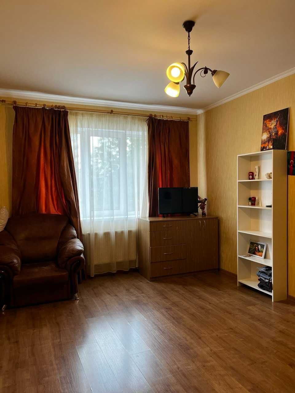 Продам 1к-42.5м2, Крюківщина з ремонтом, вул.Вишнева,1 межа Вишневого