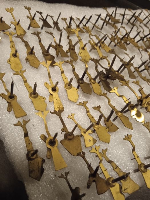 Części do budzika nakrecanego