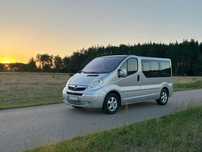 Opel Vivaro Westfalia Łóżko Stolik Firanki Polecam !!