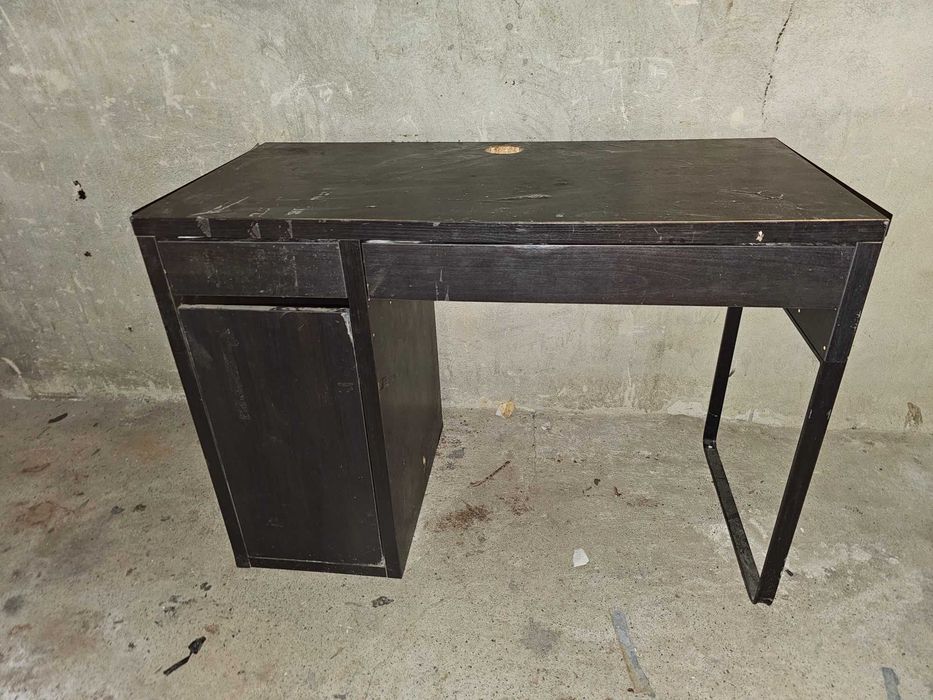 Стіл IKEA комп'ютерний з шухлядами поличками письмовий стол чорний