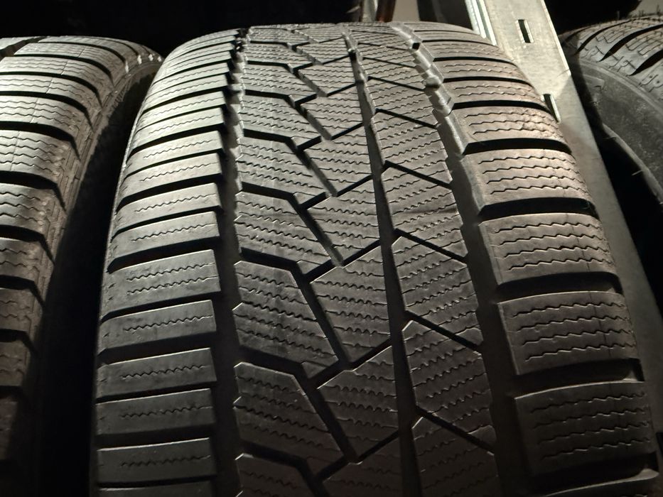 245/40 r 19 Continental run flat 4 шт.