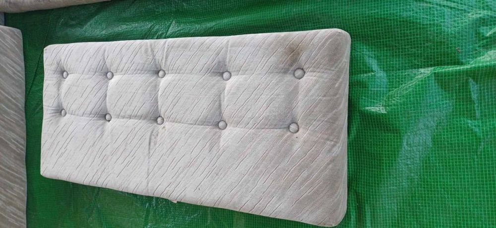 Poduszki materace przyczepa kemingowa kamper