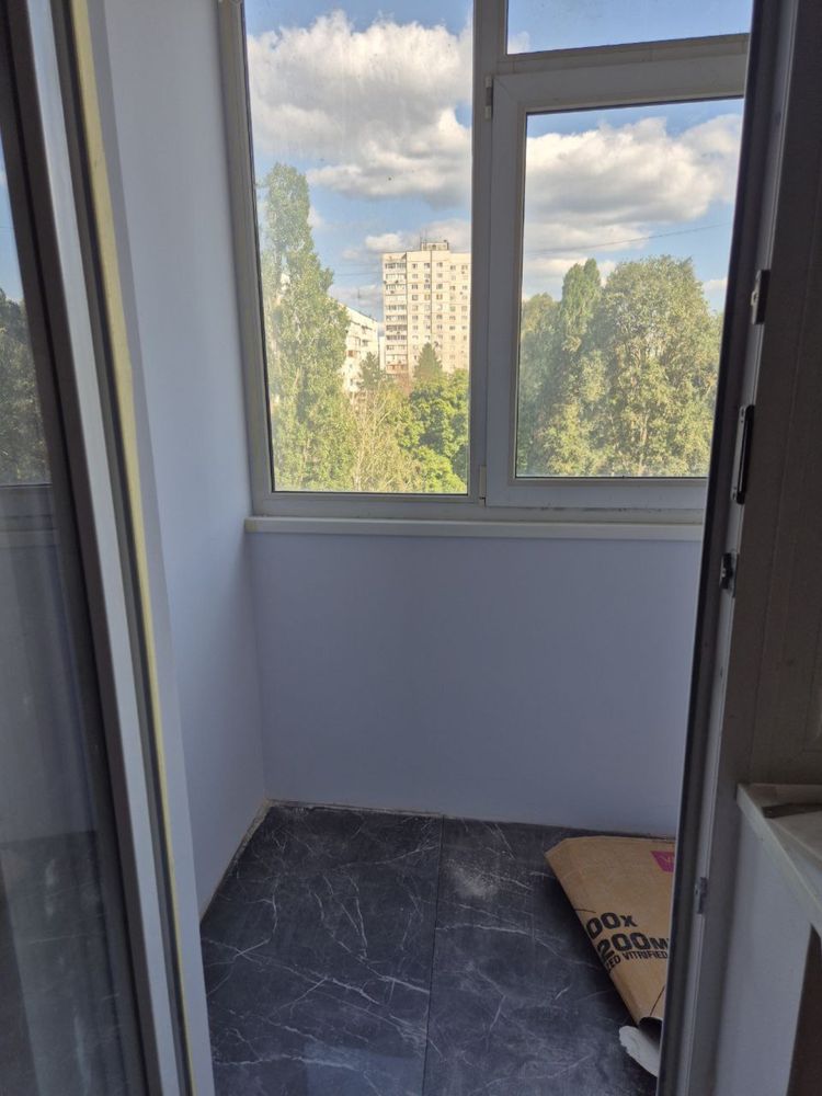 3 кімната квартира, без меблів, Барабашова 40,