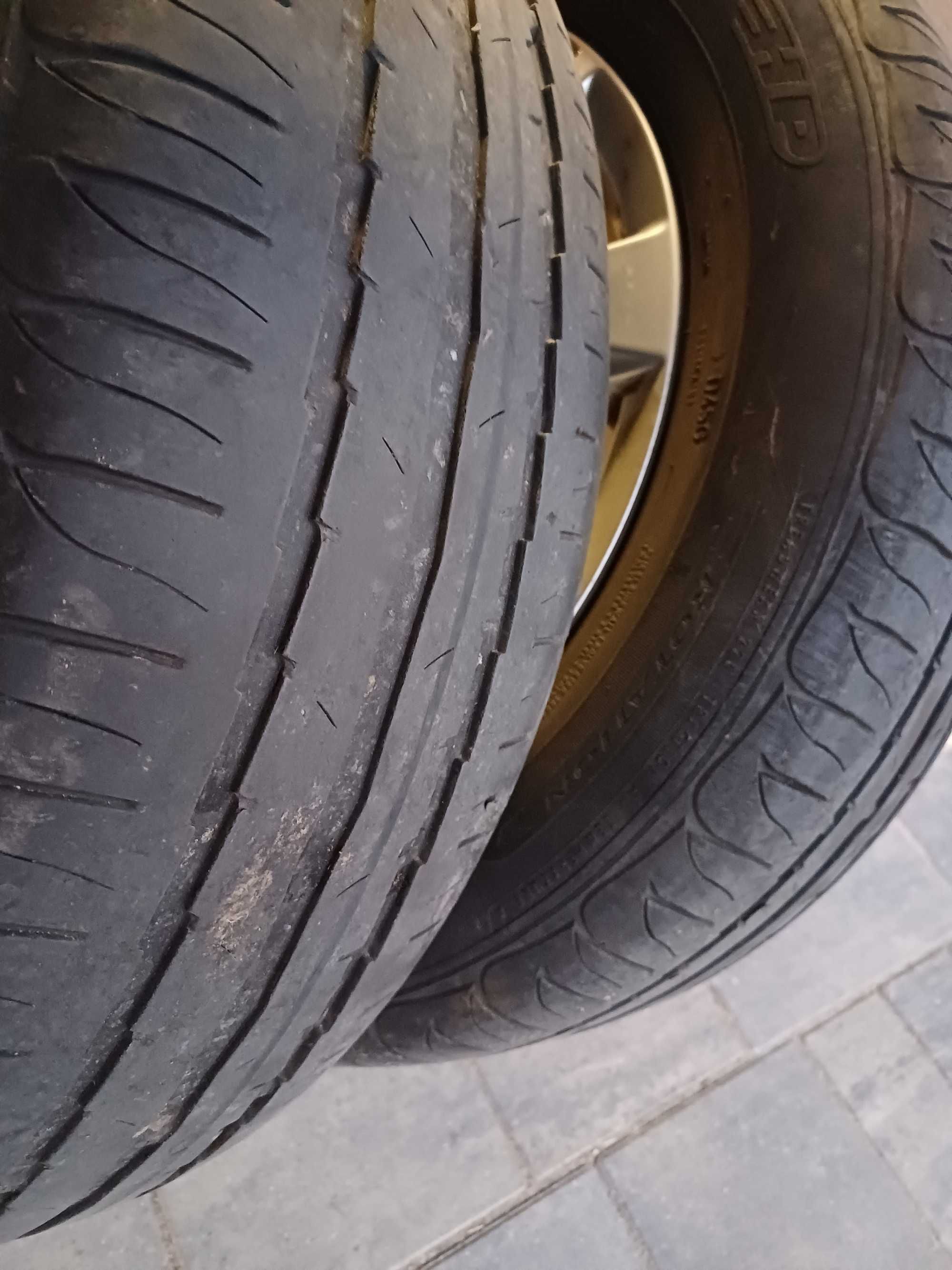 Komplet opon letnich Dębica Presto HP 195/65 R15
