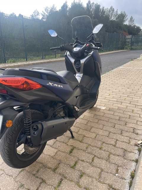 Yamaha X-Max 300