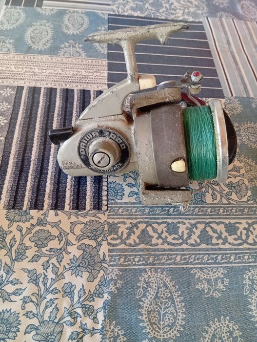 Carreto Daiwa 7000