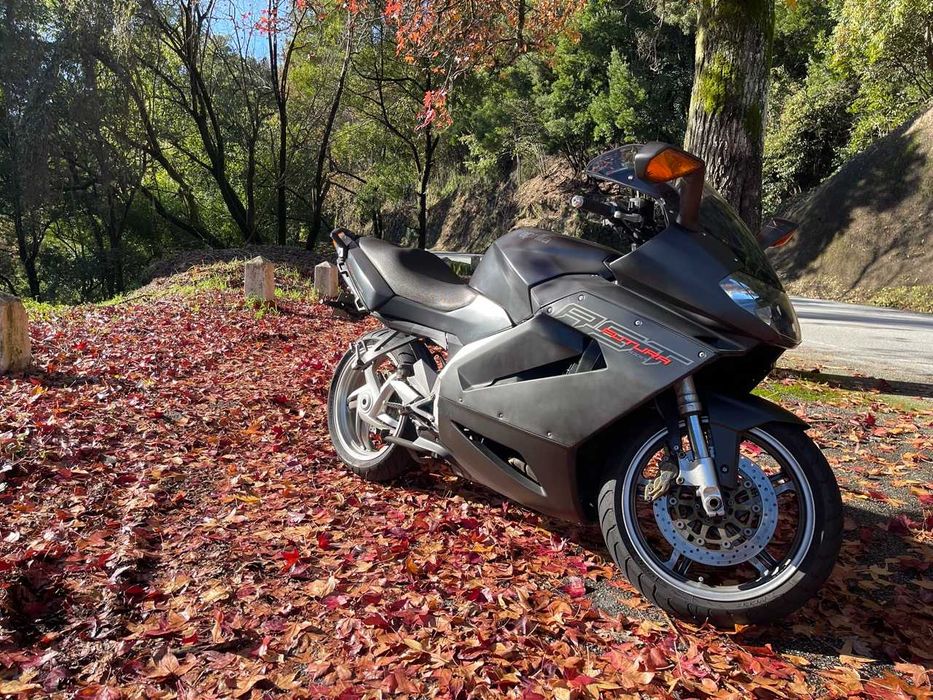 Aprilia RST 1000 Futura