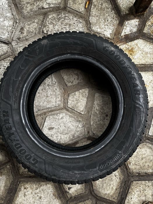 Шини Good Year Ultra Grip 9+