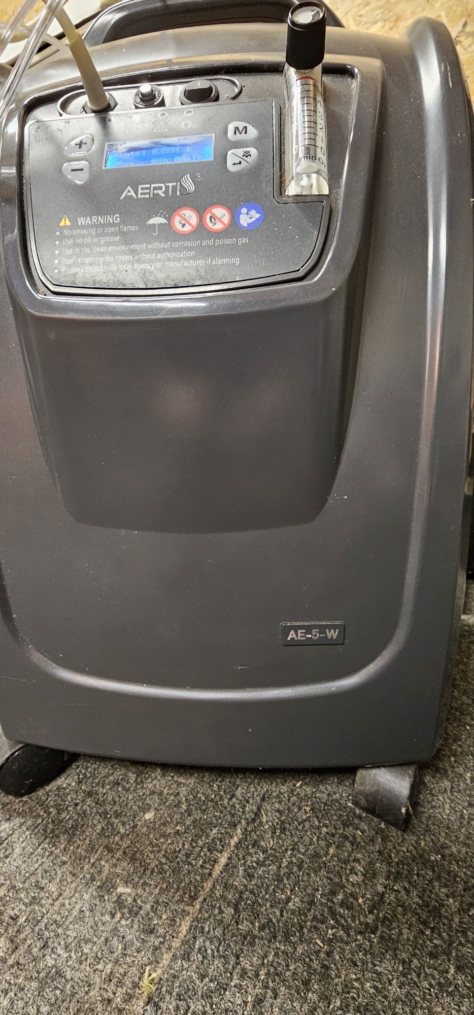 Koncentrator tlenu AE-5W używany. Stan bdb.