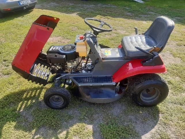 Traktorek kosiarka  briggs 11 hp boczny wyrzut