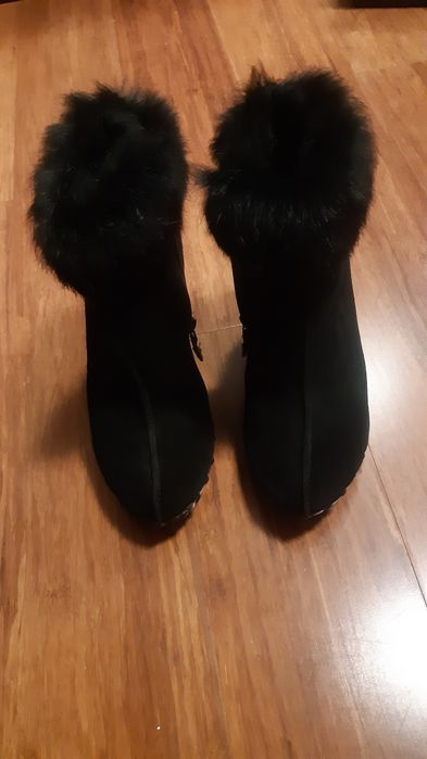 Botki Venezia 36, zamszowe