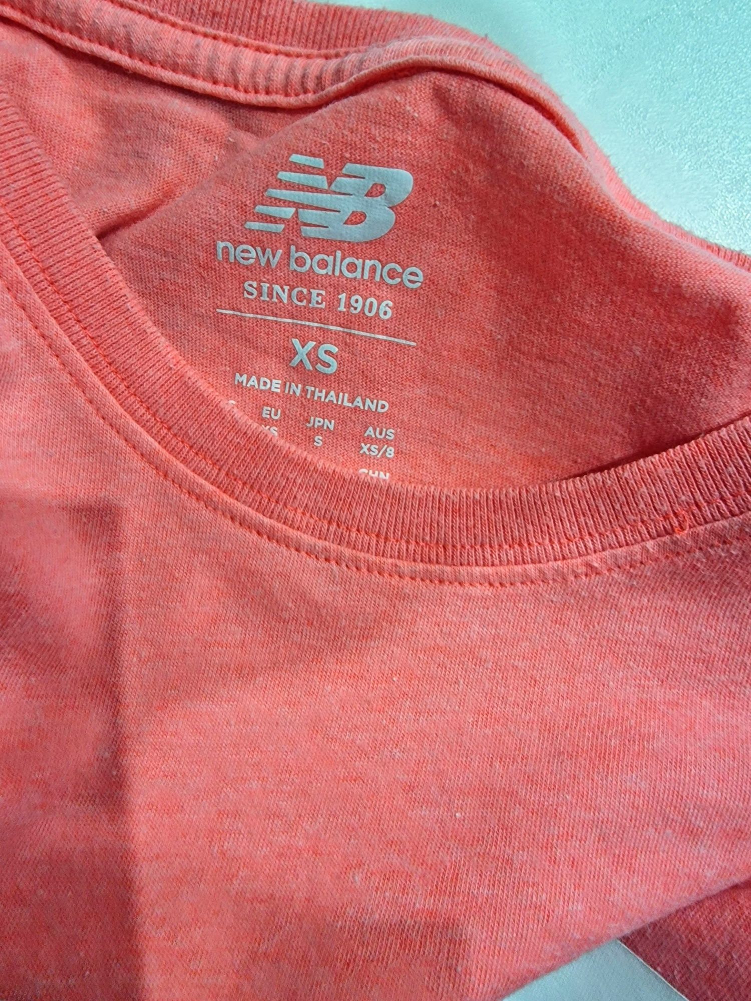 T- sirt bawełniany,neon z nadrukiem" New Balance "