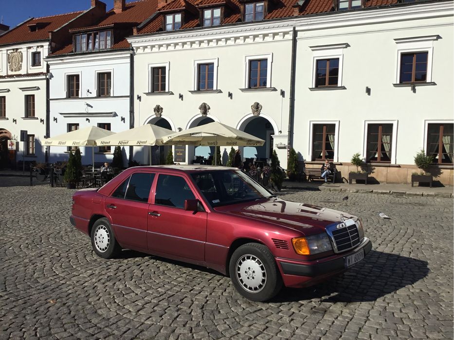 Mercedes 300 TD W124  147 KM