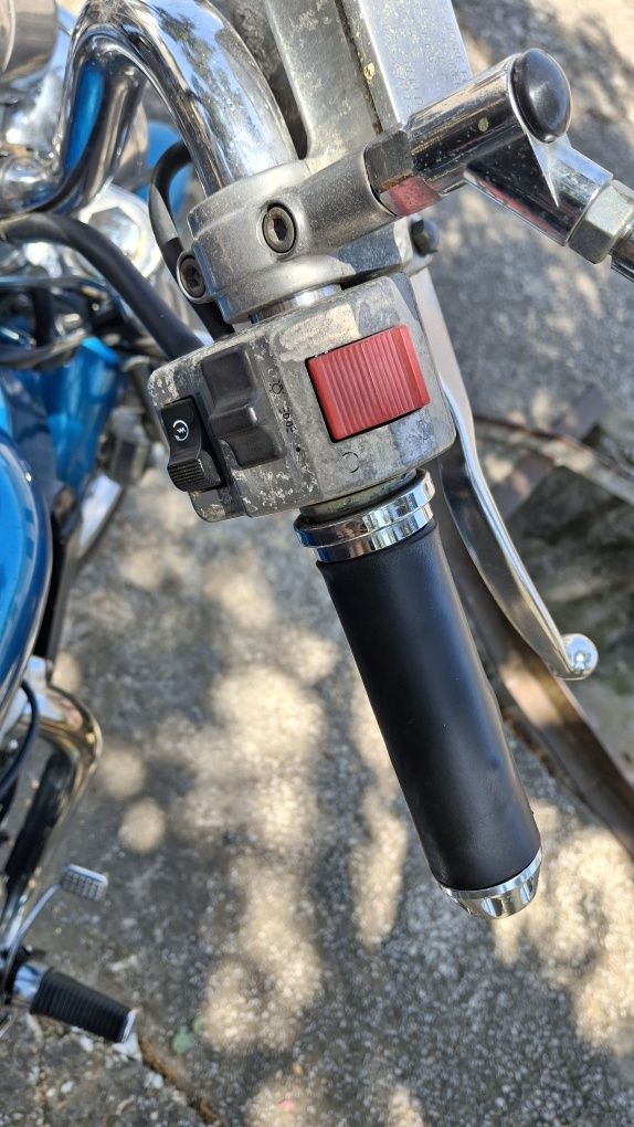 Suzuki intruder 600